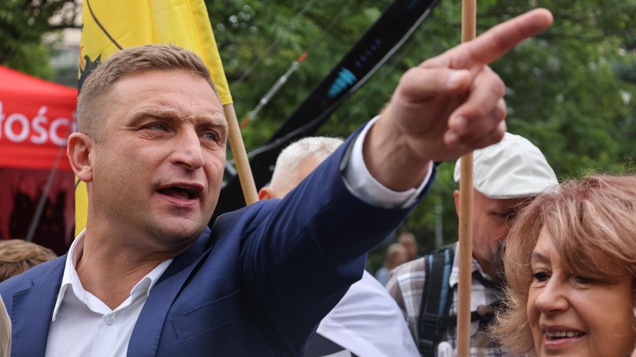 Robert Bąkiewicz w rejonie mostu granicznego w Słubicach. "Materiały trafią do prokuratury"