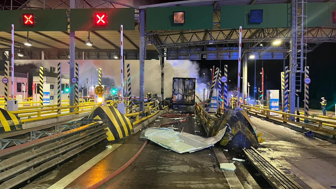 Tragiczny wypadek na A2, nowa ustawa wiatrakowa, Linette poza US Open