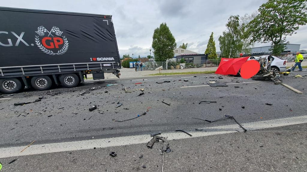 Dwie osoby nie żyją 