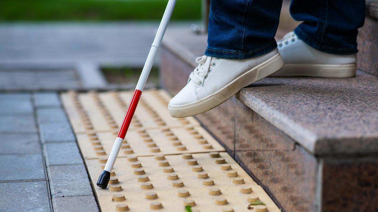 Niepełnosprawność, jak o niej mówić? "Ludzie chcą się z tym oswajać, chcą poznawać"