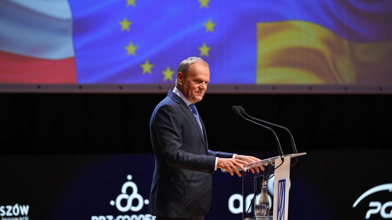 Tusk o "planie budowy armady dronowej". "Zaczynamy ten wielki projekt"