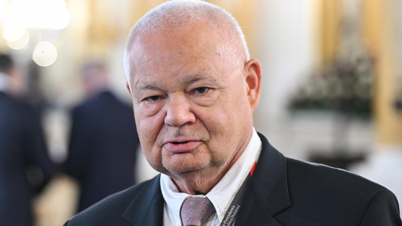 35 tysięcy pensji i milczenie w sprawie nazwisk