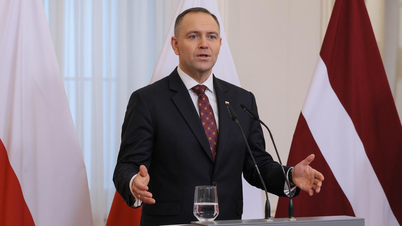"Nie dostałem oficjalnej informacji". Prezydent o rozmowach w sprawie MiG-ów dla Ukrainy