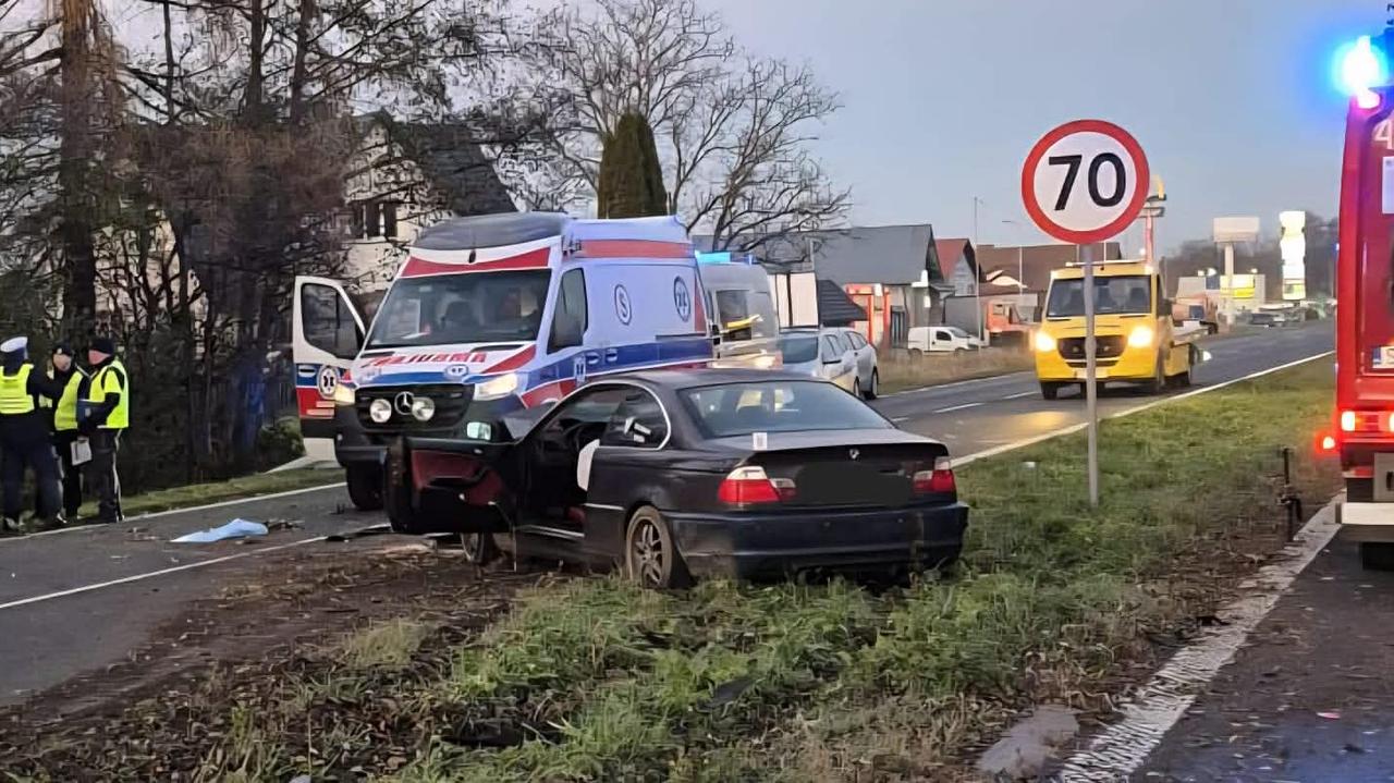 Zderzenie samochodów osobowych. Nie żyje 18-latka, druga w stanie krytycznym