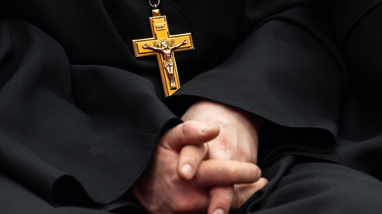 Nowo mianowany biskup zwolniony. "Zgłoszono niewłaściwe zachowanie"