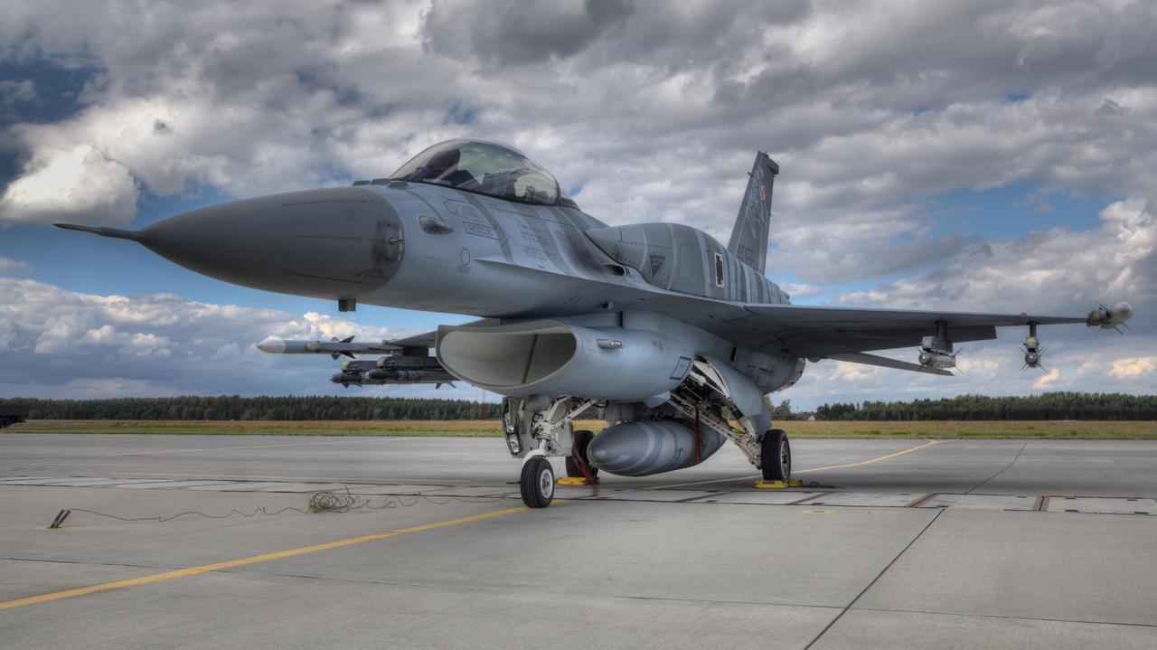 Piloci przed snajperami. Praca "najbardziej narażona na ryzyko"