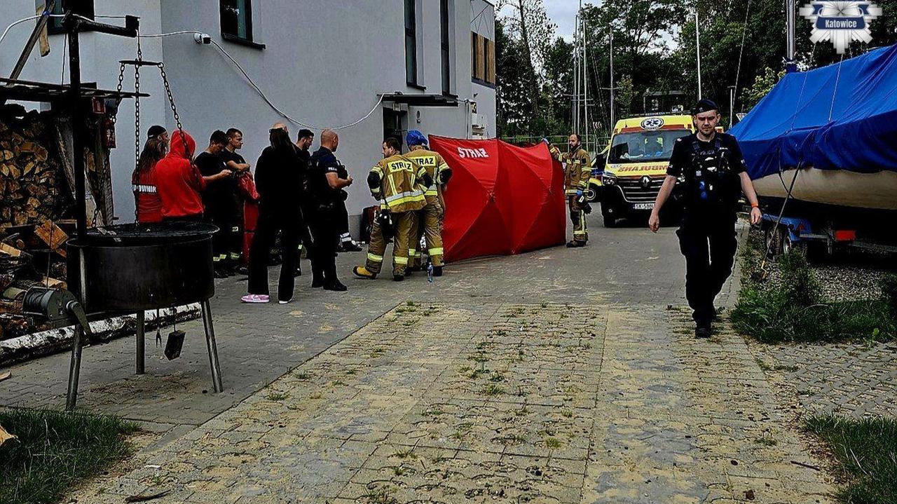 Do wody wskoczyło dwóch. Wypłynął jeden, drugi nie żyje