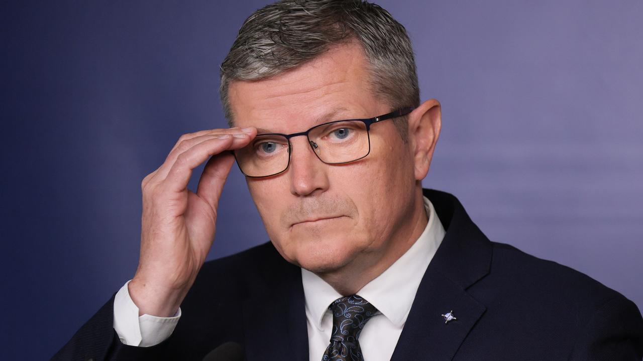 Człowiek Nawrockiego o "próbach dominacji i szantażu". MSZ odpowiada