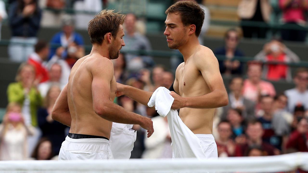 Wielkie chwile polskiego tenisa. Awans do półfinału Wimbledonu i wymiana koszulek