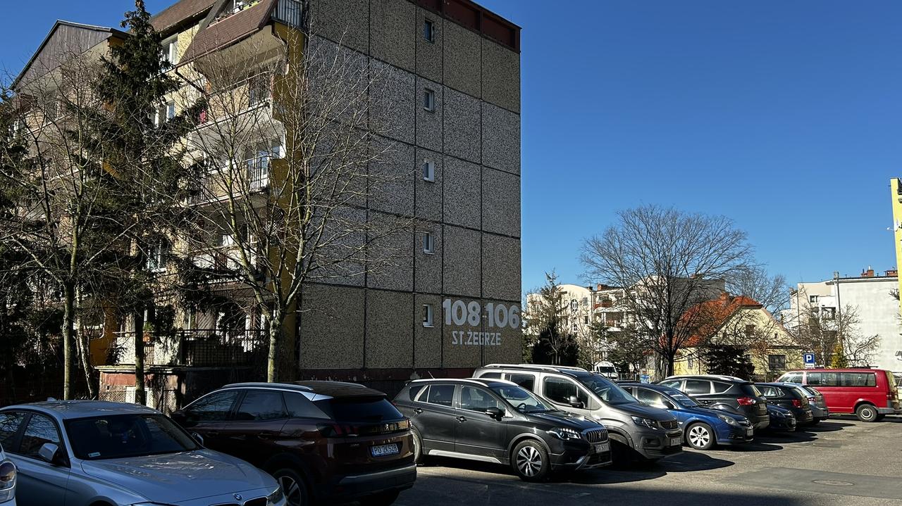 "Mężczyzna w maseczce próbował wciągnąć 10-latka w zarośla". Szuka go policja