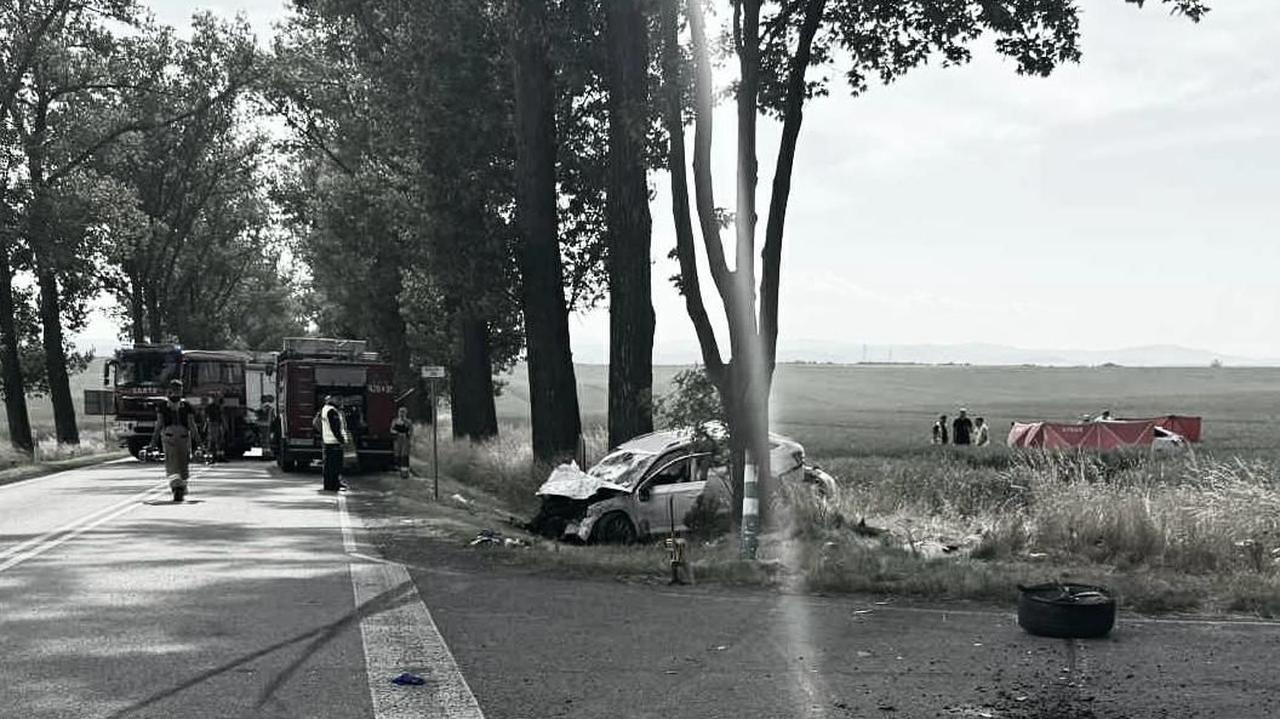 Tragiczny wypadek. Dwie kobiety nie żyją. Pięć osób, w tym troje dzieci, jest rannych