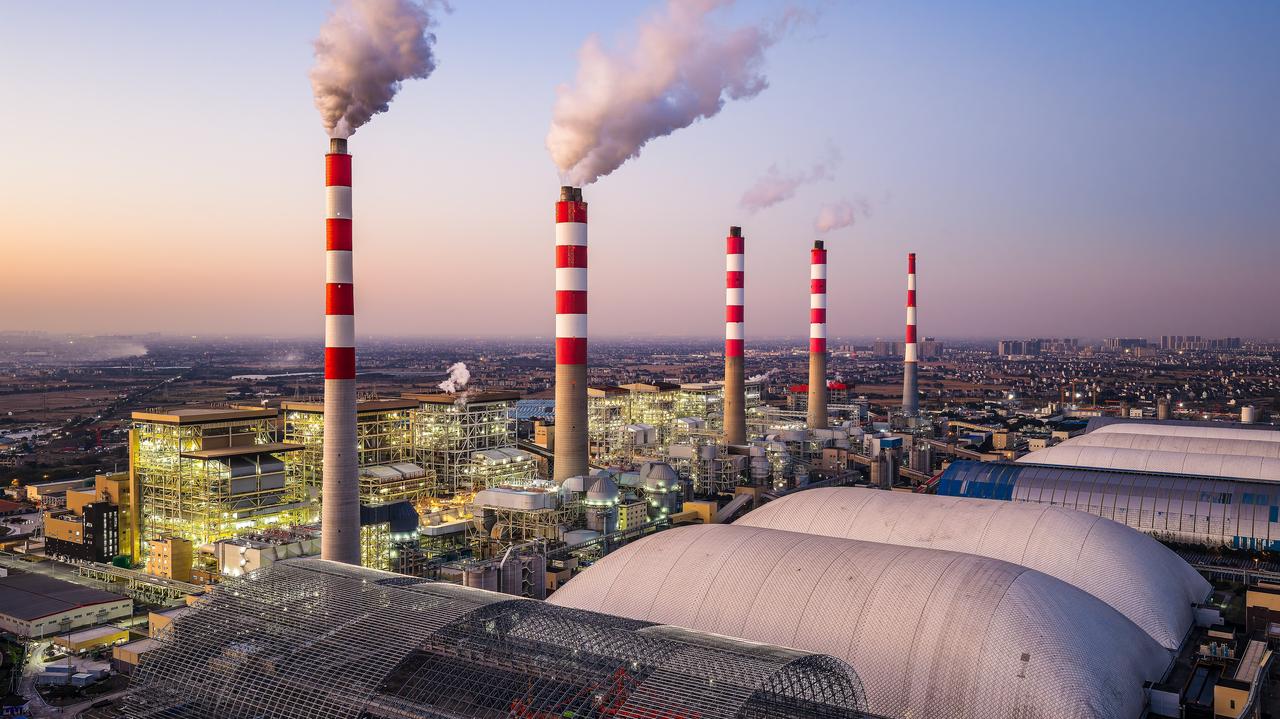 KE chce, by połowa przychodów z CO2 trafiała na dekarbonizację — dziś tylko 5%