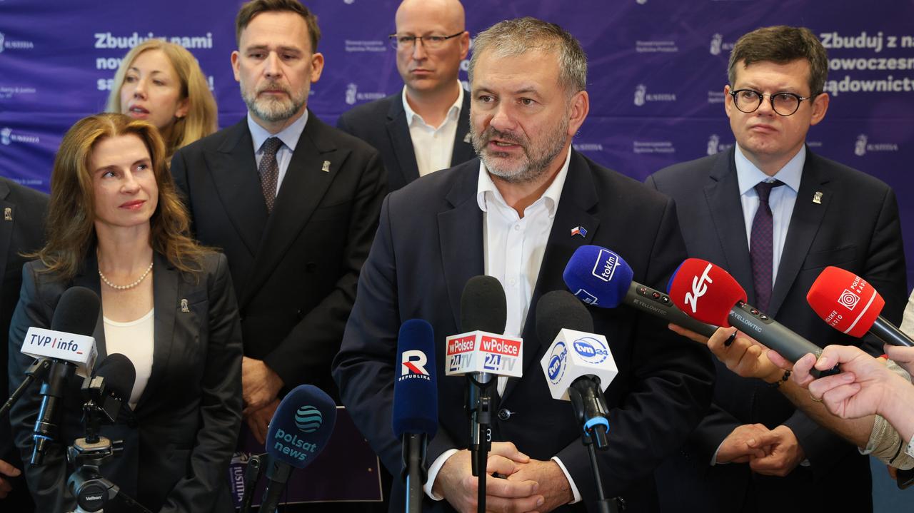"Jeżeli pan myśli, że mnie wyprowadzi z równowagi, to przykro mi"
