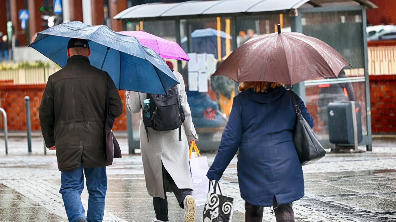 Pogoda na jutro - środa, 12.11. W wielu miejscach przydadzą się parasole