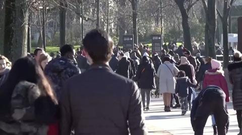 Obostrzenia w Polsce i na świecie