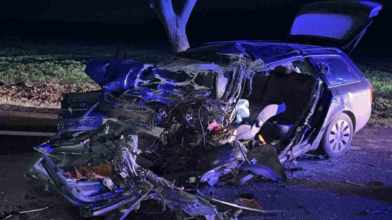 26-latek czołowo zderzył się z autobusem. Zginął