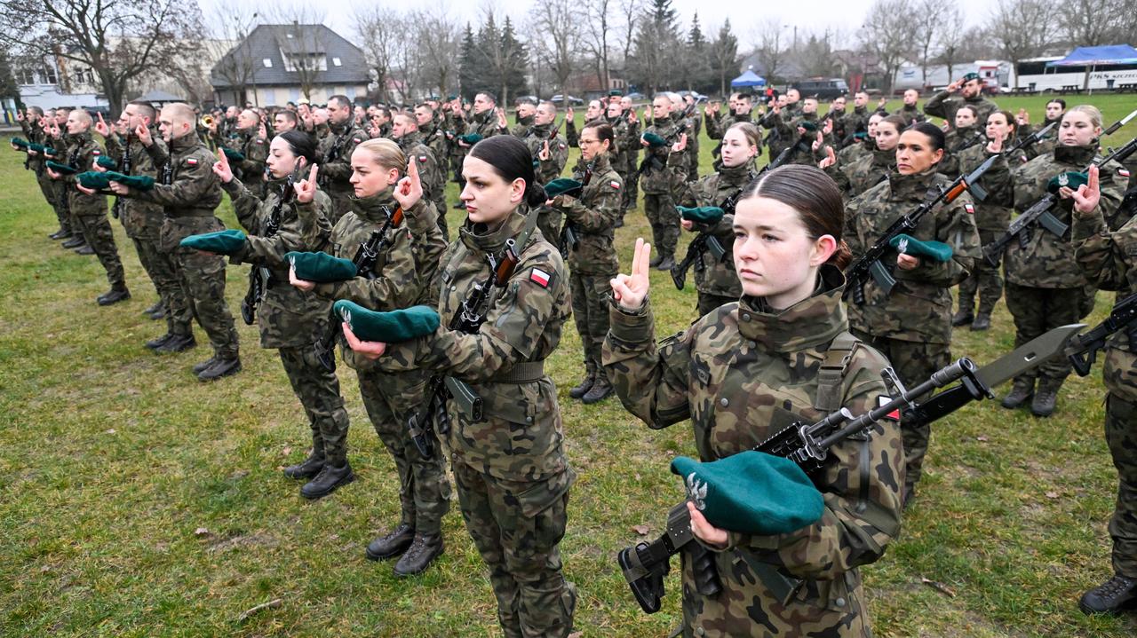 Armia czy ciąża? Pytają kobiety po komisjach wojskowych
