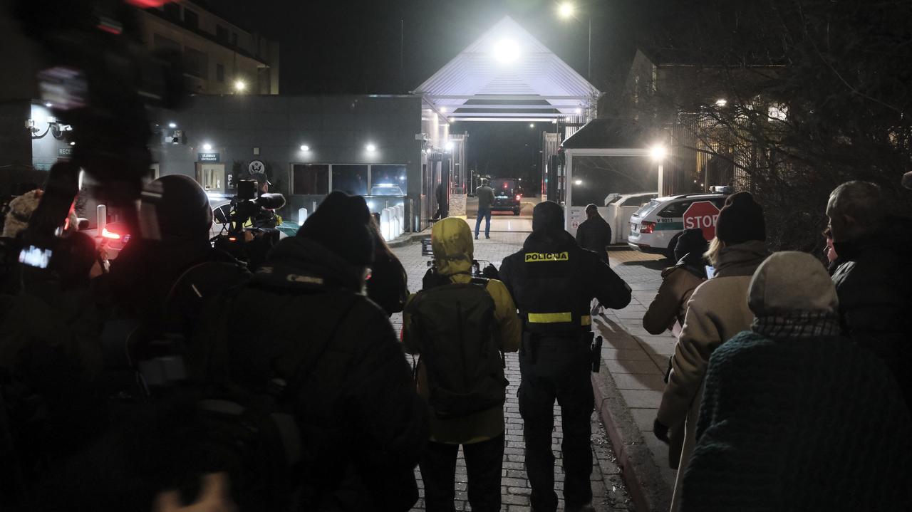 "Dyktator, zbrodniarz, bandyta handluje ludźmi". Jaki interes miał Łukaszenka?