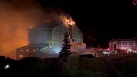 Turcja. Hotel w kurorcie narciarskim Kartalkaya po pożarze