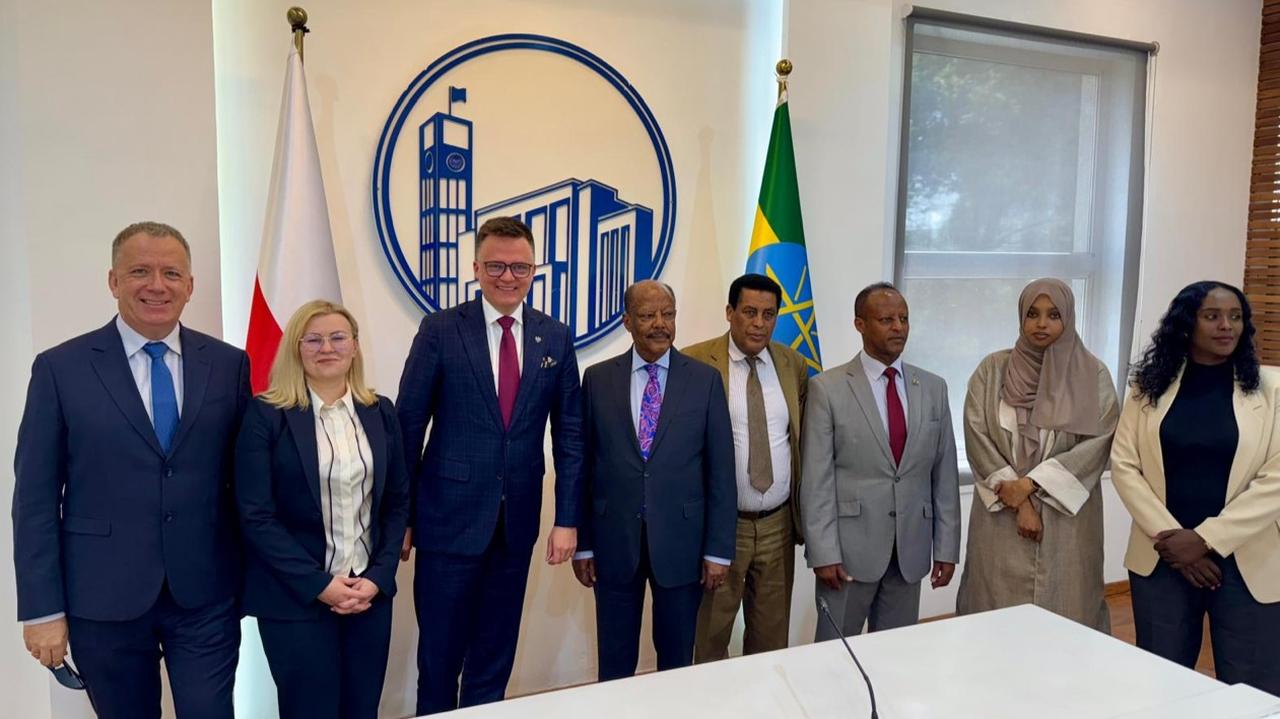 Tyle kosztowała wizyta Hołowni w Etiopii. Mamy odpowiedź z Sejmu