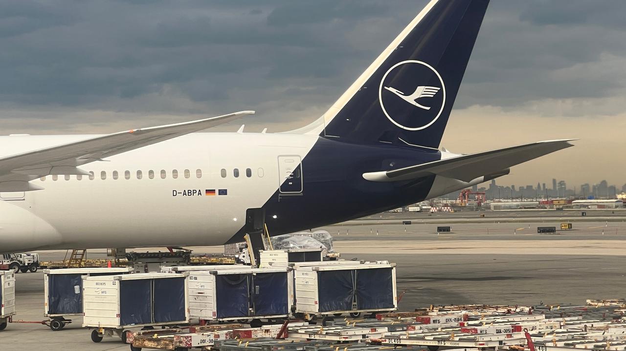 Wyniki Lufthansy powyżej oczekiwań. Linie ostrzegają przed droższym paliwem