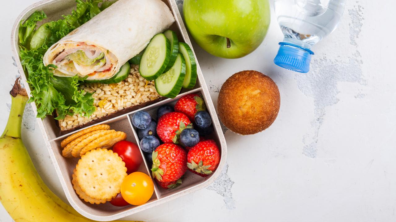 Szkolne lunchboxy. Co powinno się w nich znaleźć? 