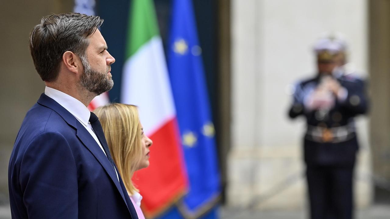 Media o głównym celu wizyty Vance'a w Rzymie. "Szanse niewielkie"