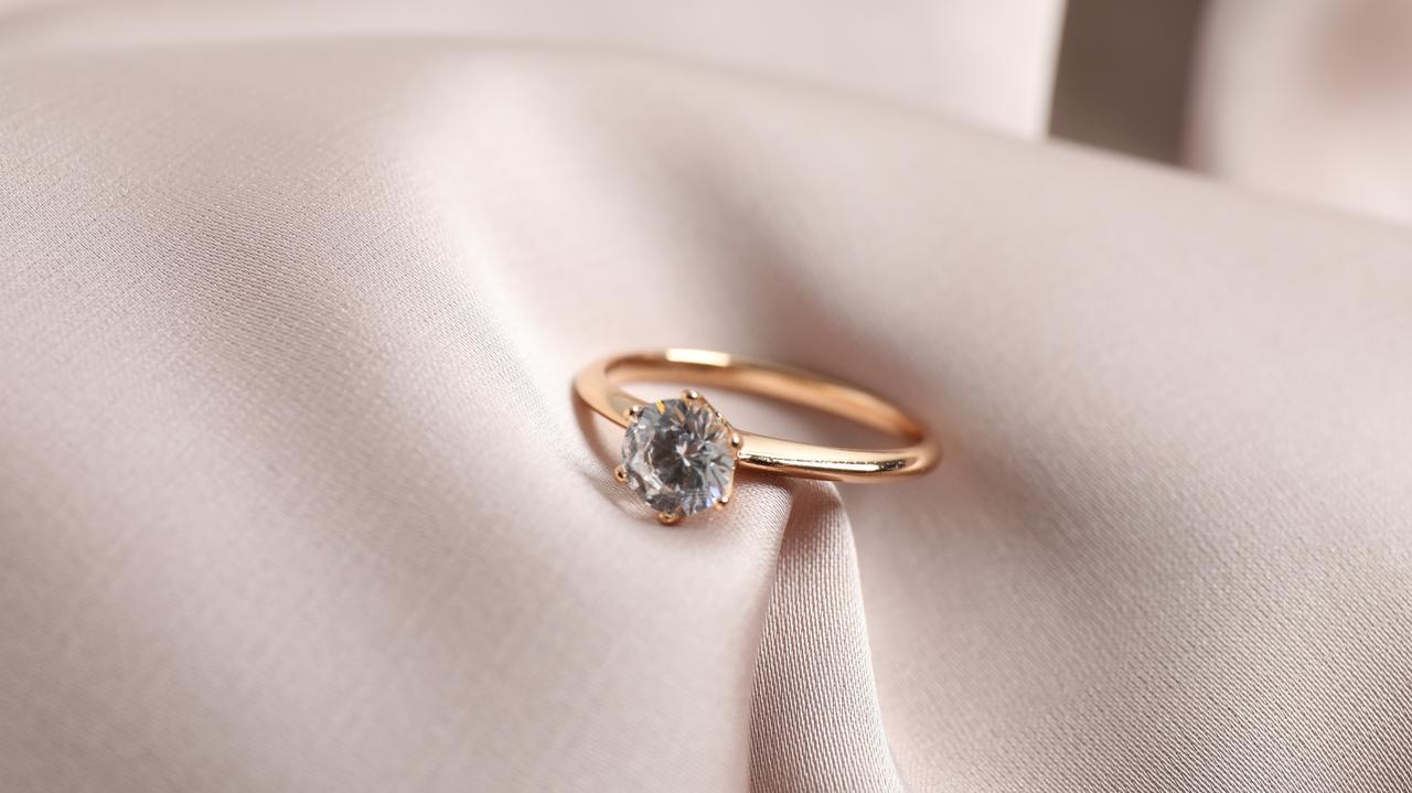 "Muzyk z Ekwadoru" wyznał miłość, przesłał pierścionek i poprosił o pomoc