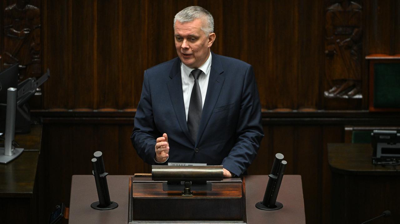 "Patologia" czy "polityczna wendeta". Spór o likwidację CBA