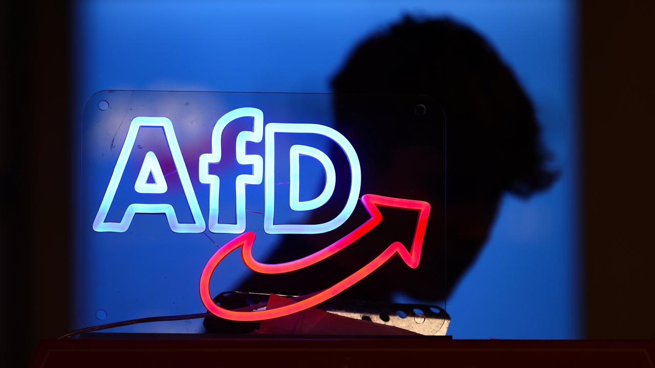 Шесть кандидатов от одной партии умерли незадолго до выборов