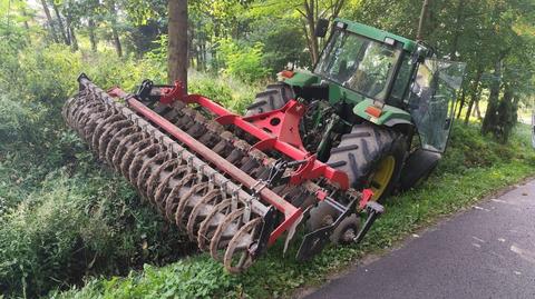 Pijany kierowca ciągnika wjechał do rowu