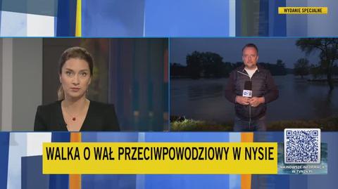 Mieszkańcy Nysy pomagali służbom w umacnianiu wałów. Relacja Piotra Borowskiego, 17.09, godz. 6