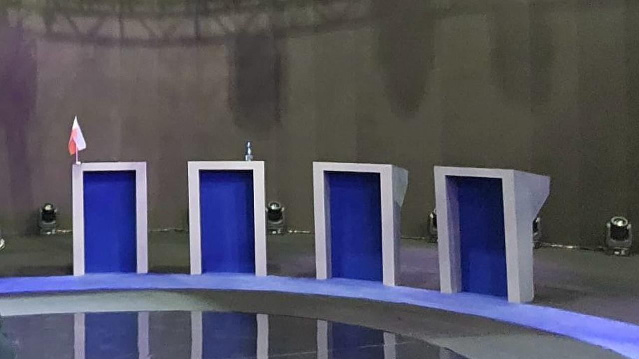 Tomczyk: kto flagą wojuje, od flagi ginie