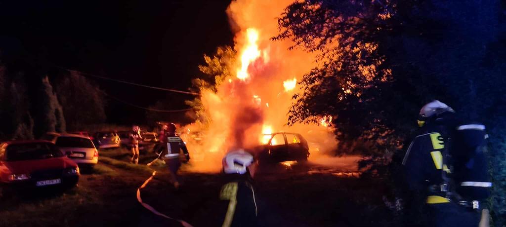 Pożar czterech samochodów