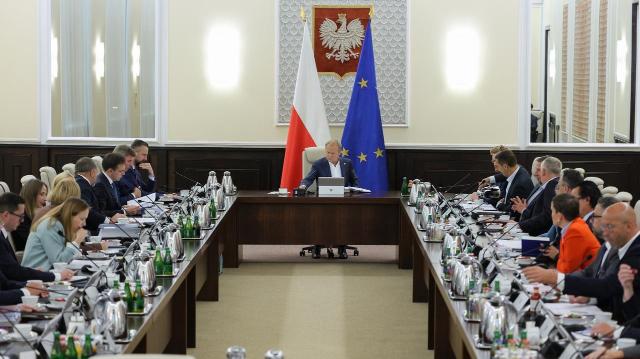 Ruch rządu po wecie, apel Żurka, Świątek z rekordem świata