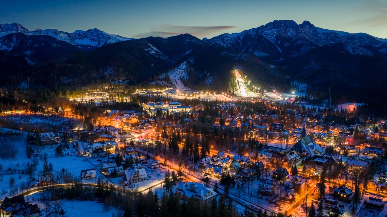 Atak nożownika w Zakopanem. "Trwa obława"