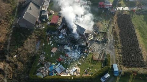 04.12.2022 | Wybuch w domu w Ustroniu. Udało się wydobyć ranną kobietę, dwóch mężczyzn zginęło