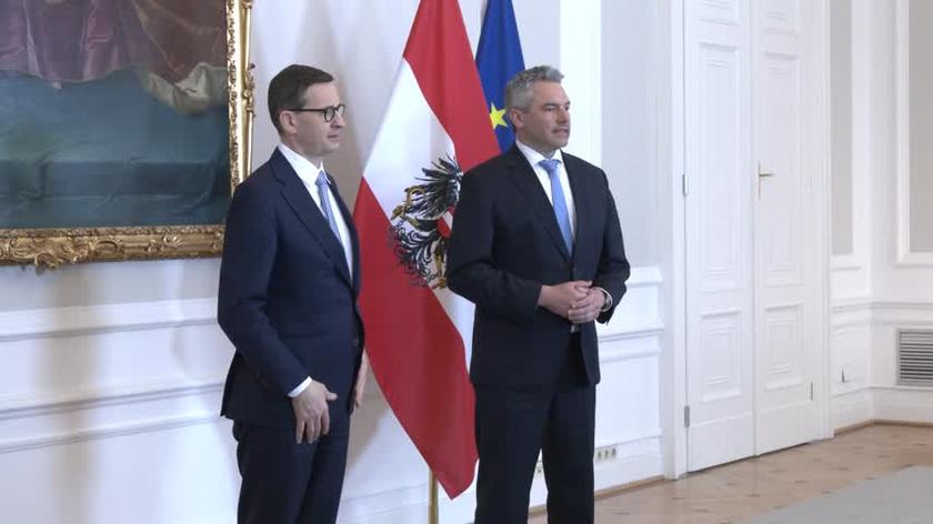 Premier Mateusz Morawiecki na spotkaniu z kanclerzem Austrii Karlem Nehammerem (wideo bez dźwięku)