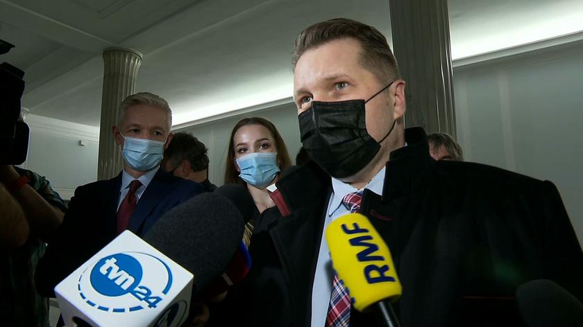 the-polish-order-and-lower-salaries-of-teachers-piotr-mueller-there