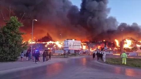 Pożar centrum handlowego na Białołęce