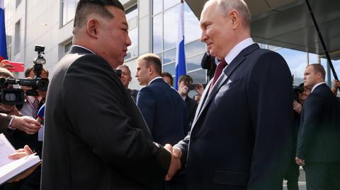 Zwiedzanie kosmodromu, toast i deklaracje wsparcia. Władimir Putin spotkał się z Kim Dzong Unem