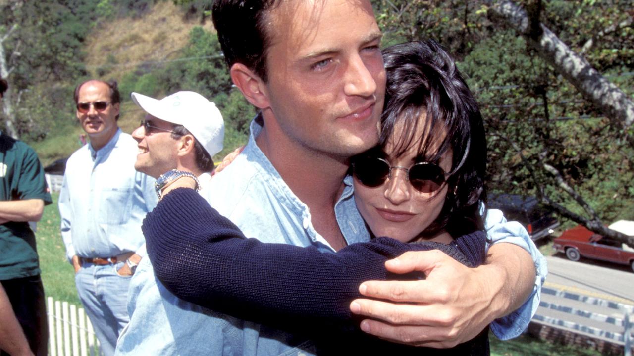 Las estrellas de “Friends” Courteney Cox y Matt LeBlanc se despidieron de Matthew Perry.  Intervenciones de los representantes