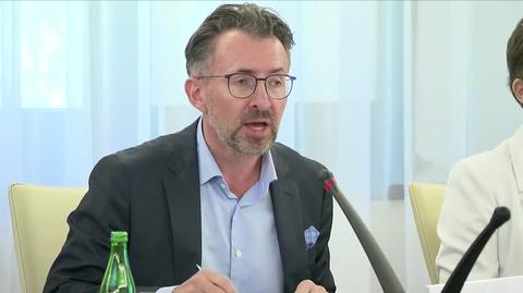 Prof. Chmaj: naszym zdaniem ustawa przekazana przez Sejm jest niezgodna z artykułem 9, 2, 14 i 54 polskiej konstytucji 