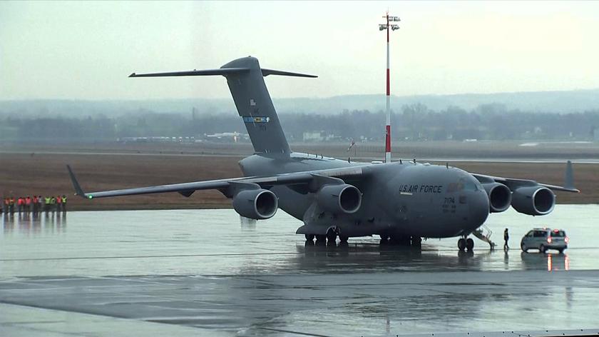 Kolejny samolot z amerykańskimi żołnierzami wylądował w Polsce w poniedziałek rano