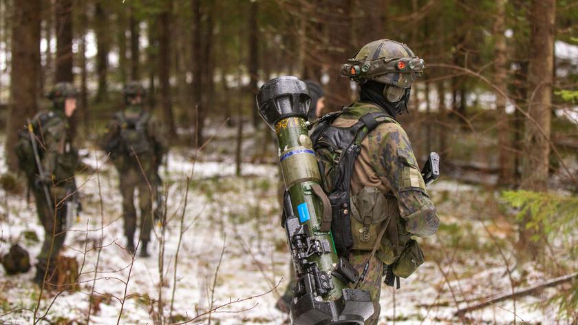 Ministrowie resortów obrony państw NATO rozmawiali ze swoimi odpowiednikami z Finlandii i Szwecji
