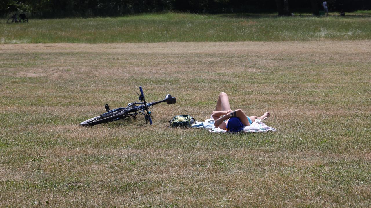 Upał po koszmarnie zimnym maju? Co mówią prognozy