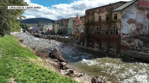 Lądek-Zdrój. Zniszczenia po powodzi, z miasta wywieziono tony śmieci (25.09.2024)