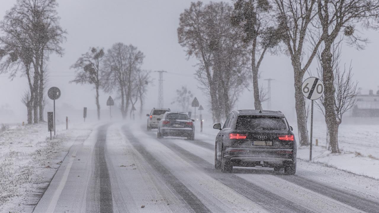 Pogoda na dziś - wtorek, 17.02. W wielu miejscach czeka nas śnieżna aura