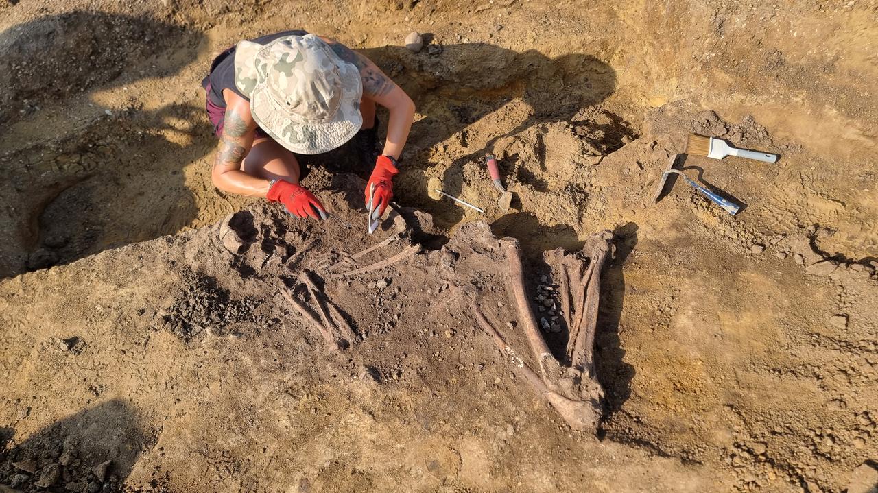 Pochówki, pradawne osady i ślady wojny. Budują S8, odkrywają przeszłość