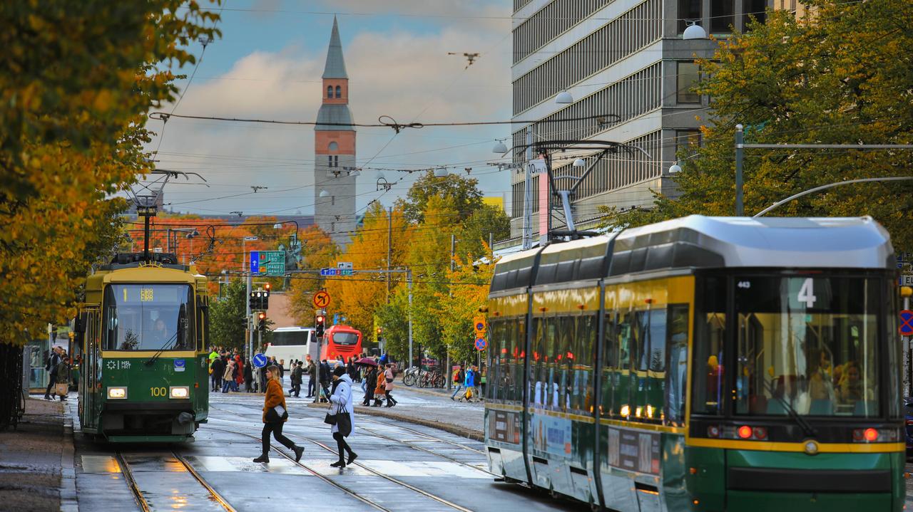 "Boję się o młodych ludzi". Najszczęśliwszy kraj w kryzysie
